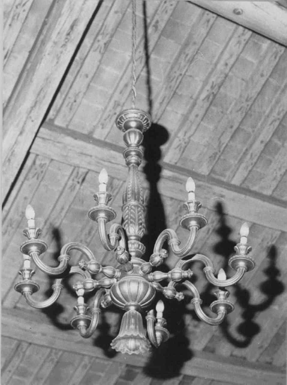 lampadario - ambito veneto (primo quarto sec. XX)