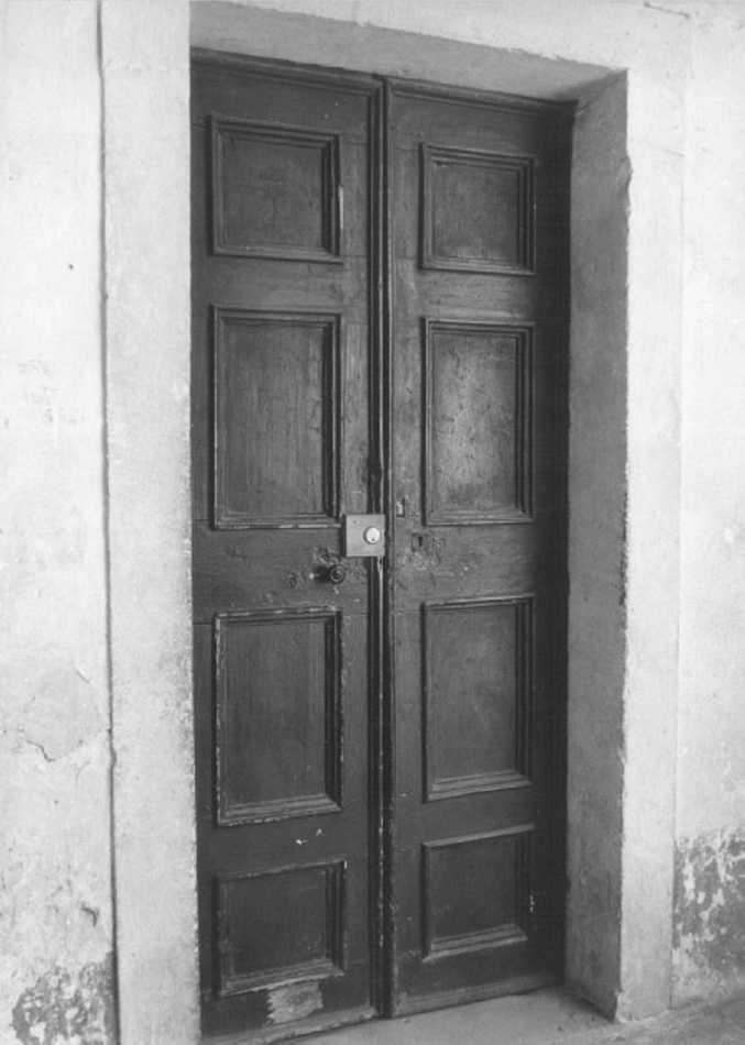 porta - a due battenti - ambito veronese (inizio sec. XVII)