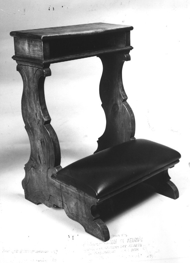 inginocchiatoio - ambito veneto (secc. XVII/ XVIII)