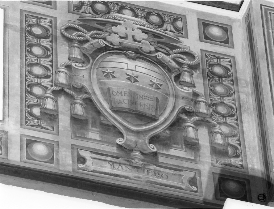 stemma (dipinto, elemento d'insieme) di Chini Tito (sec. XX)