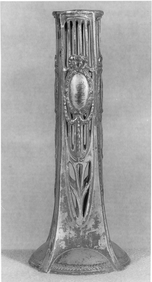 vaso da fiori - ambito veneto (primo quarto sec. XX)