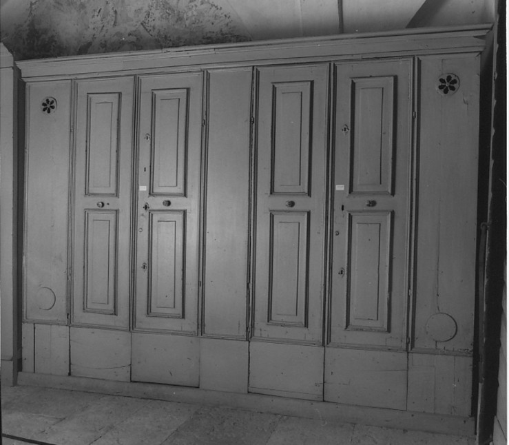 armadio - ambito veneto (ultimo quarto sec. XIX)