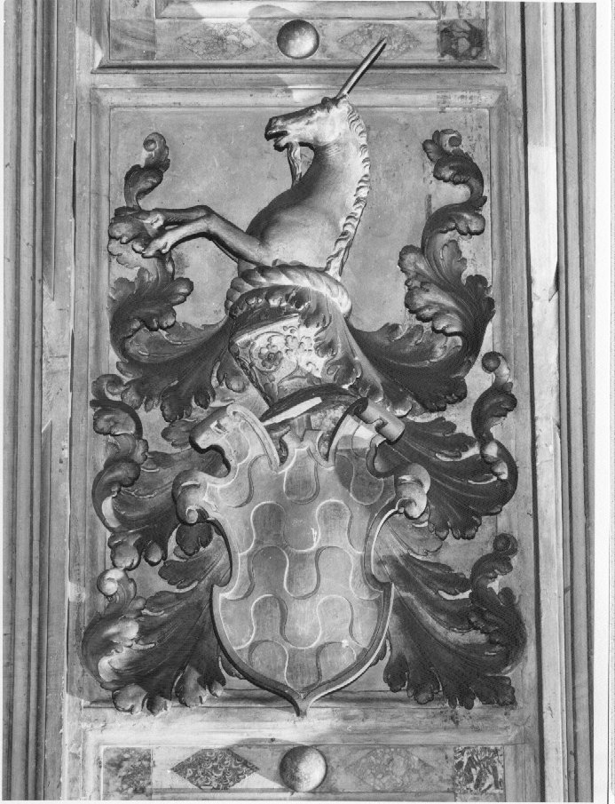 stemma gentilizio (rilievo) di Giovanni Di Giacomo Da Porlezza (attribuito), Pittoni Girolamo Da Lumignano (attribuito) (sec. XVI)