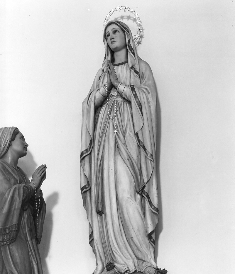 Madonna (statua, elemento d'insieme) - ambito vicentino (prima metà sec. XX)