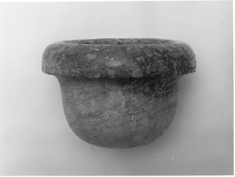 acquasantiera da parete - ambito veronese (sec. XIX)