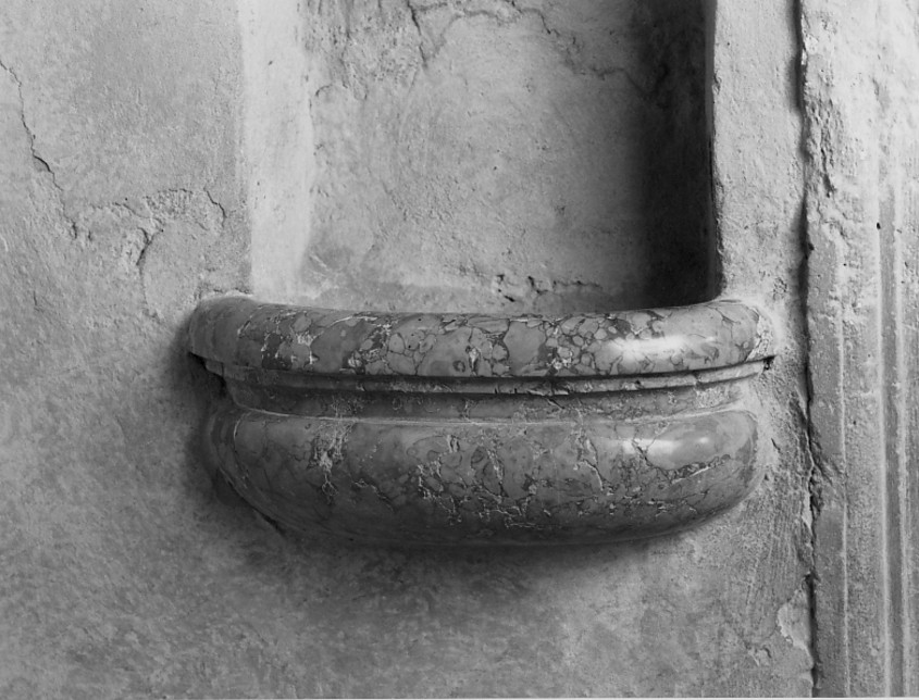 acquasantiera - ambito veneto (sec. XVI)