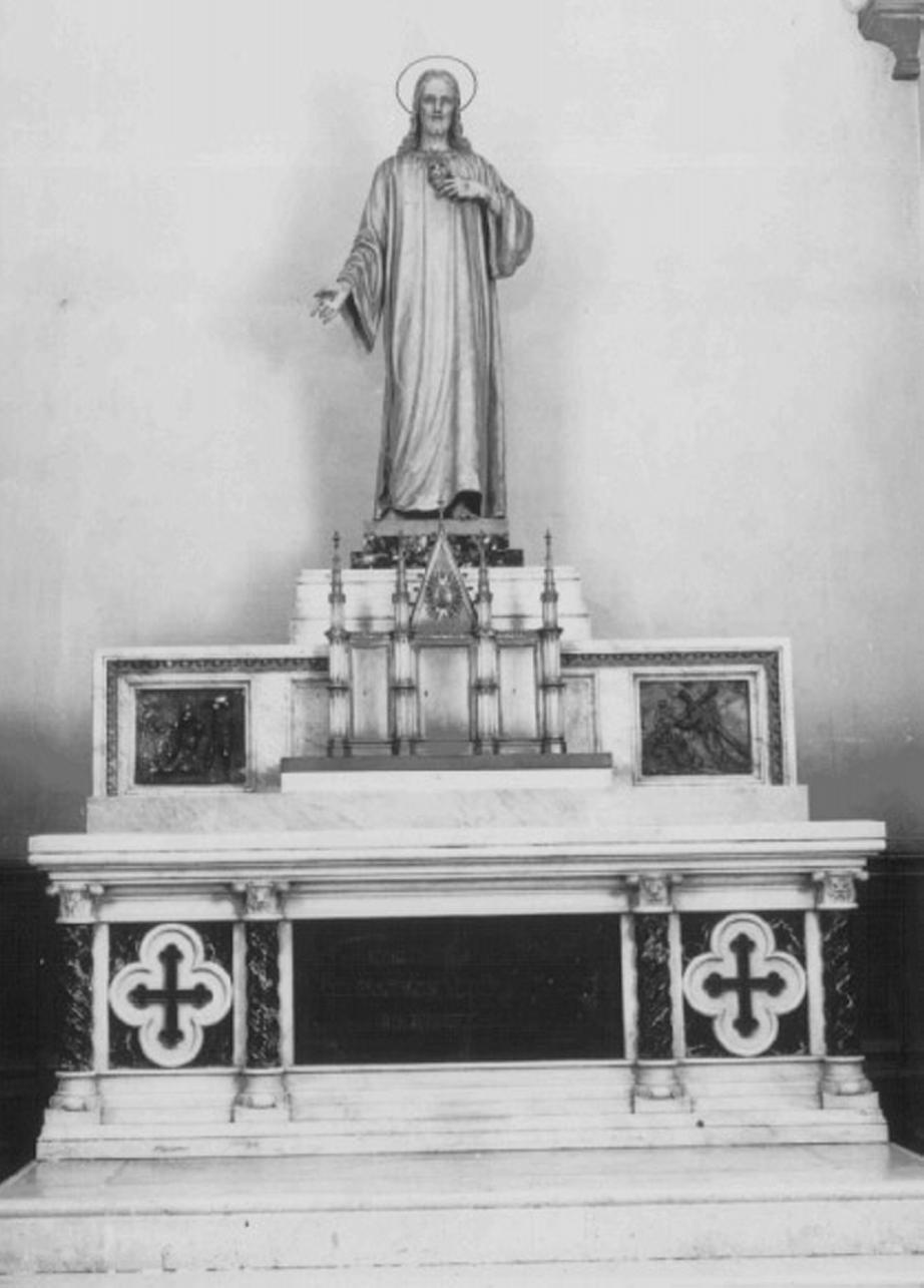 Sacro Cuore di Gesù (statua) di Cremasco Romano (sec. XX)