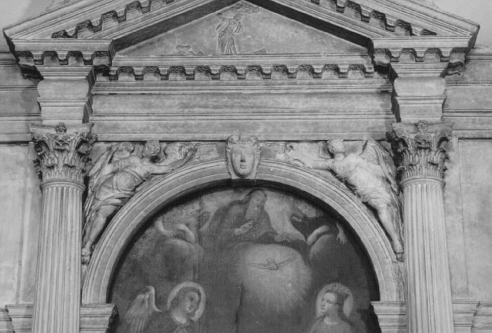 allegoria della Vittoria (rilievo) di Albanese Francesco (attribuito) (sec. XVI)