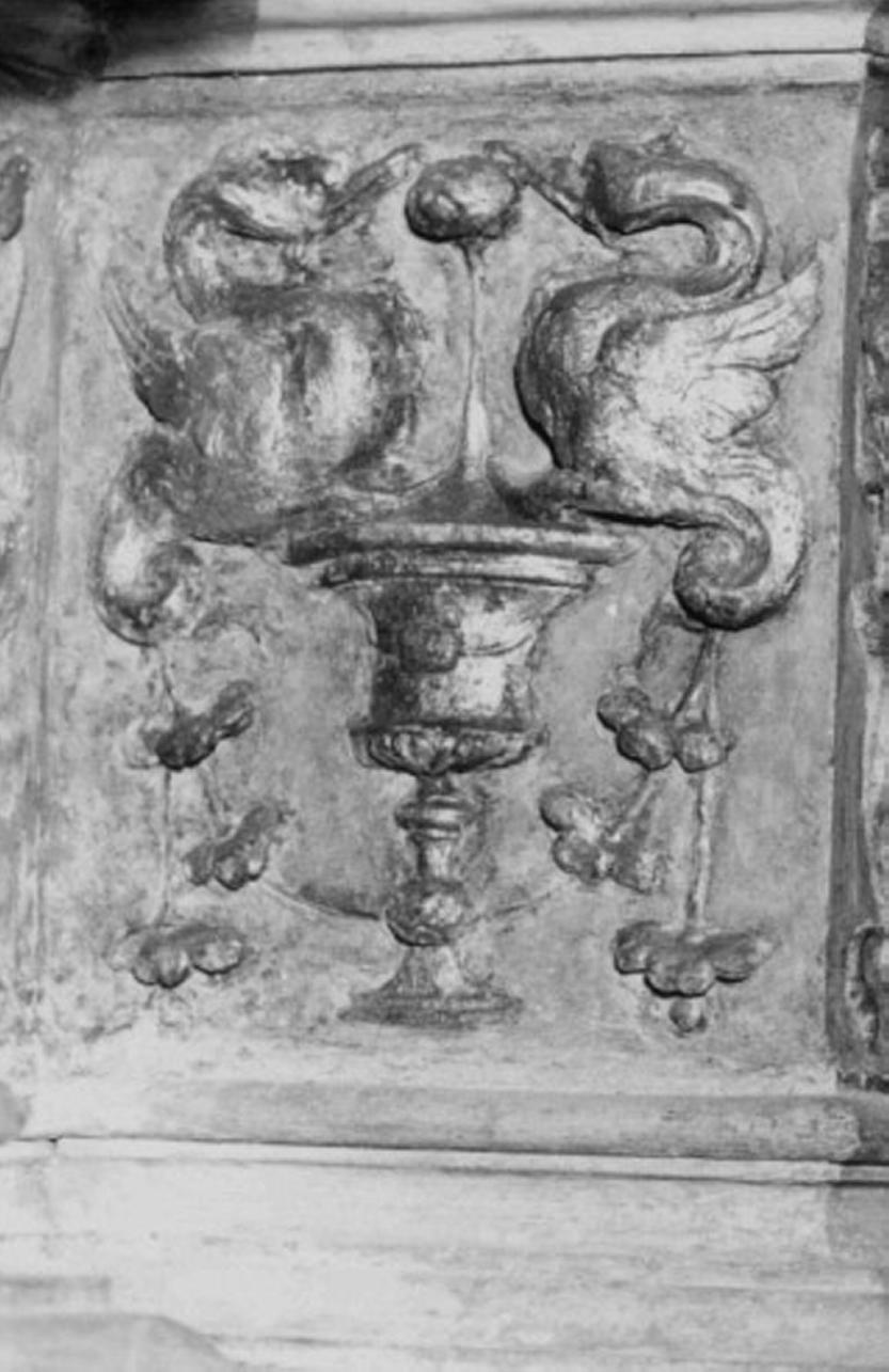 motivi decorativi a grottesche (rilievo) di Giovanni Di Giacomo Da Porlezza (attribuito) (sec. XVI)