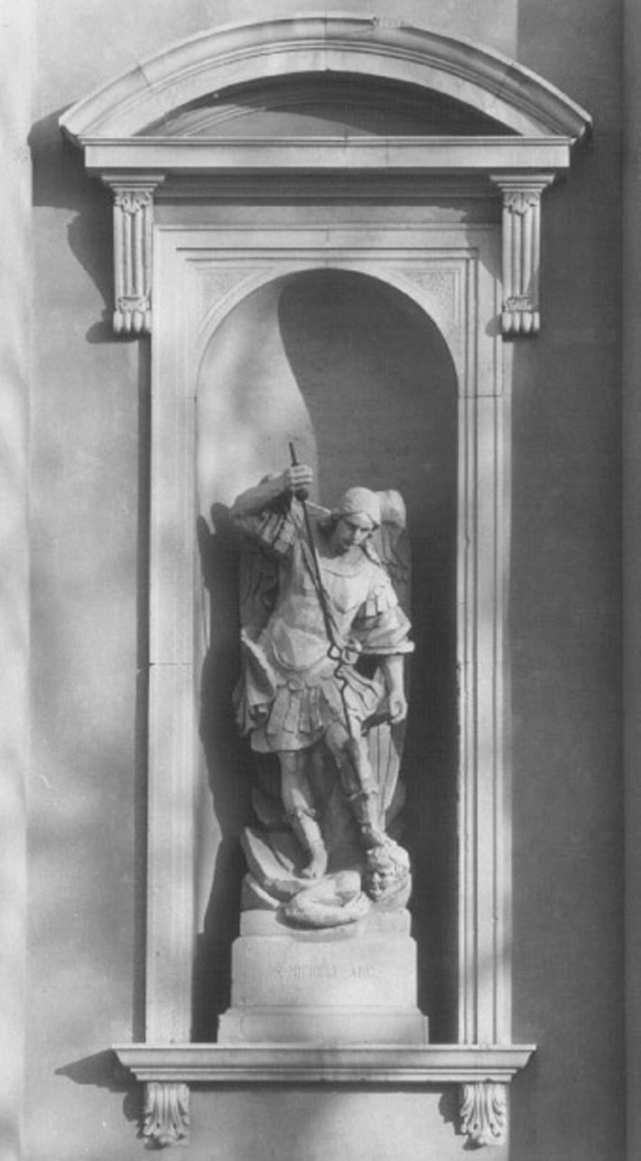 San Michele Arcangelo (scultura) di Pozza Neri (attribuito) (sec. XX)