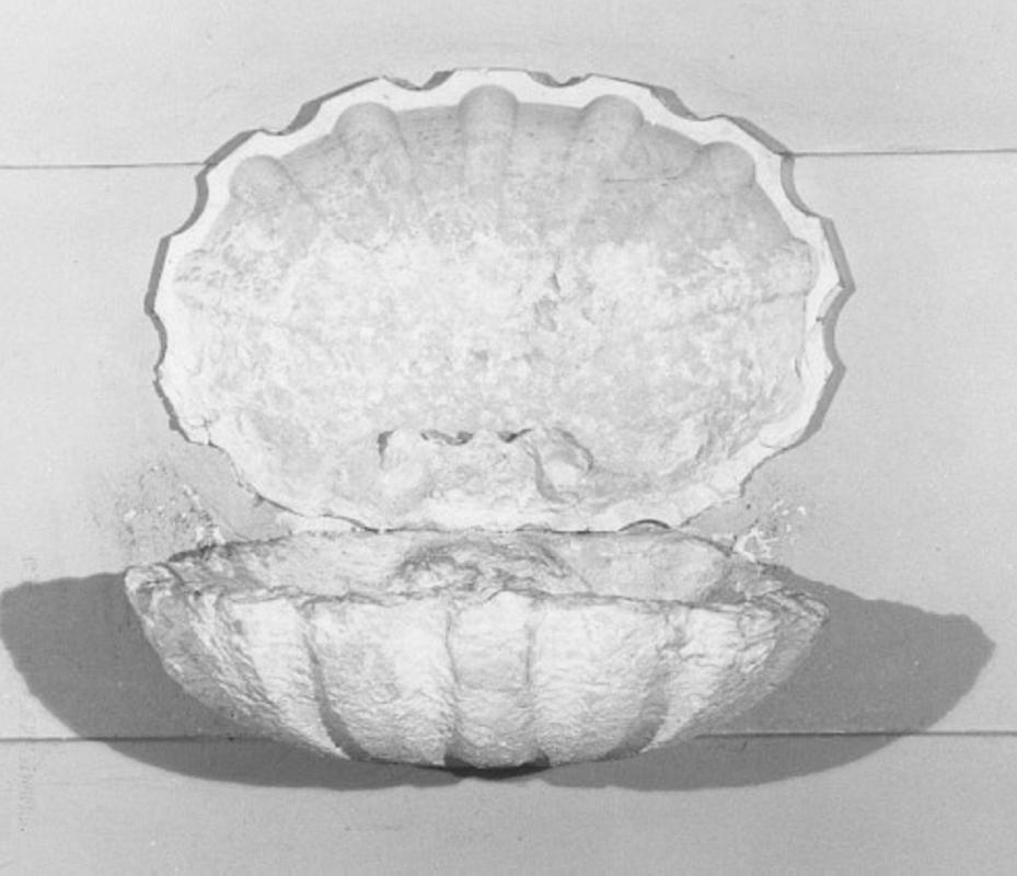 acquasantiera da parete - ambito vicentino (seconda metà sec. XVIII)