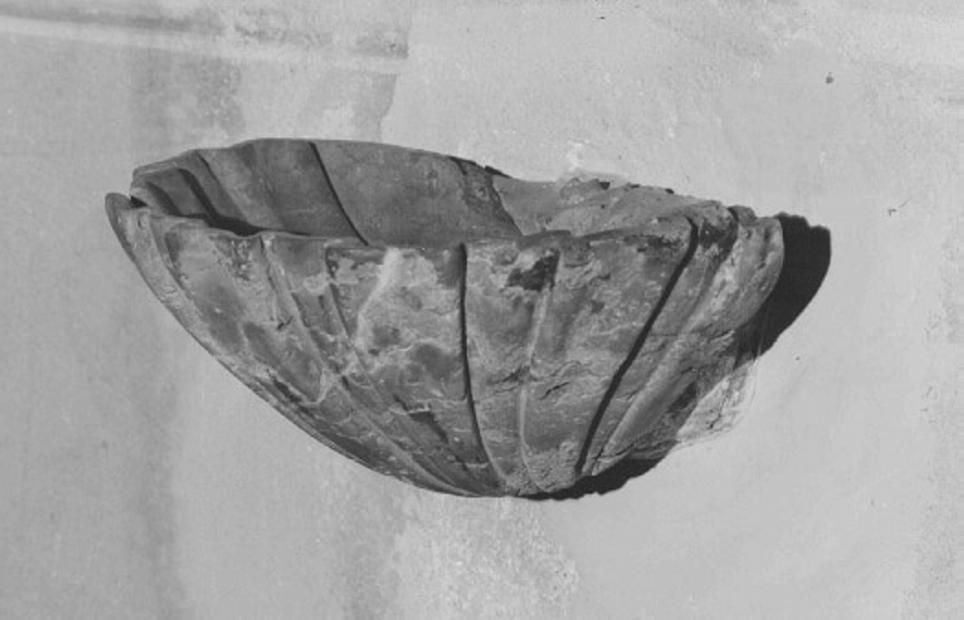 acquasantiera - ambito vicentino (sec. XVIII)