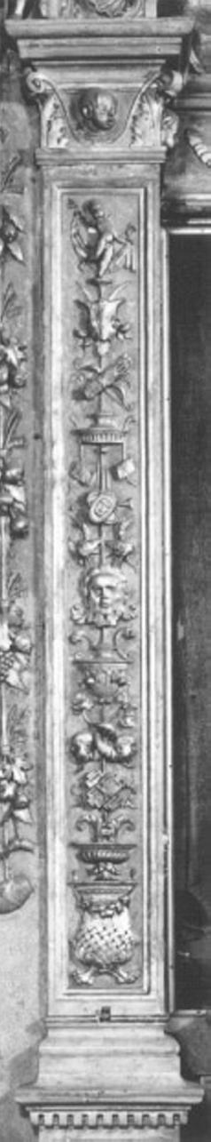 motivi decorativi a candelabra (rilievo, elemento d'insieme) di Lamberti Alvise Da Montagnana (attribuito) (secc. XV/ XVI)