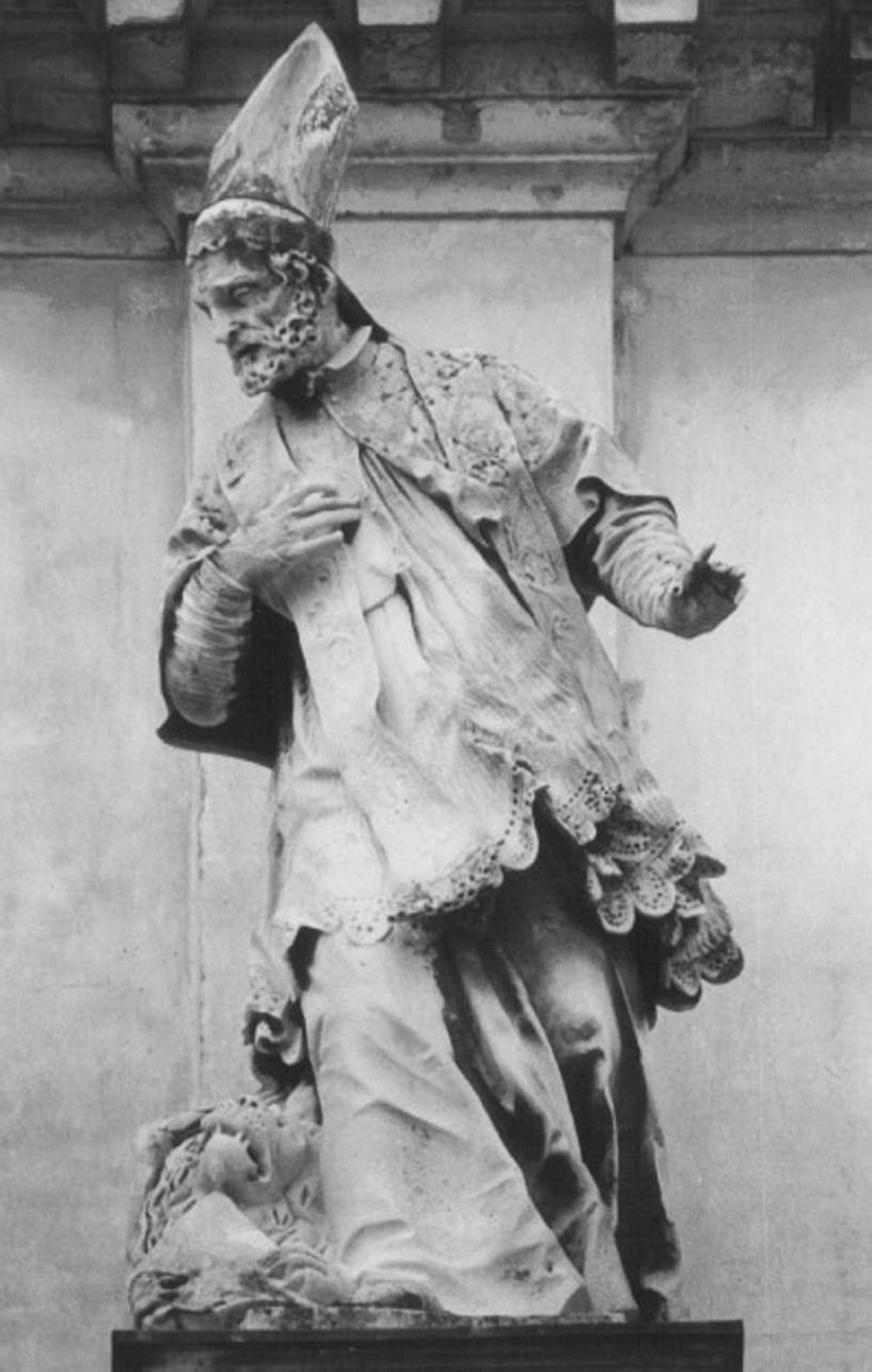 Santo vescovo (statua, elemento d'insieme) di Marinali Orazio (attribuito) (secc. XVII/ XVIII)