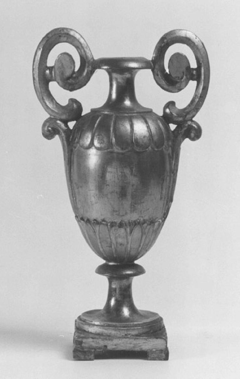 vaso d'altare con composizione floreale - ambito veneto (prima metà sec. XIX)