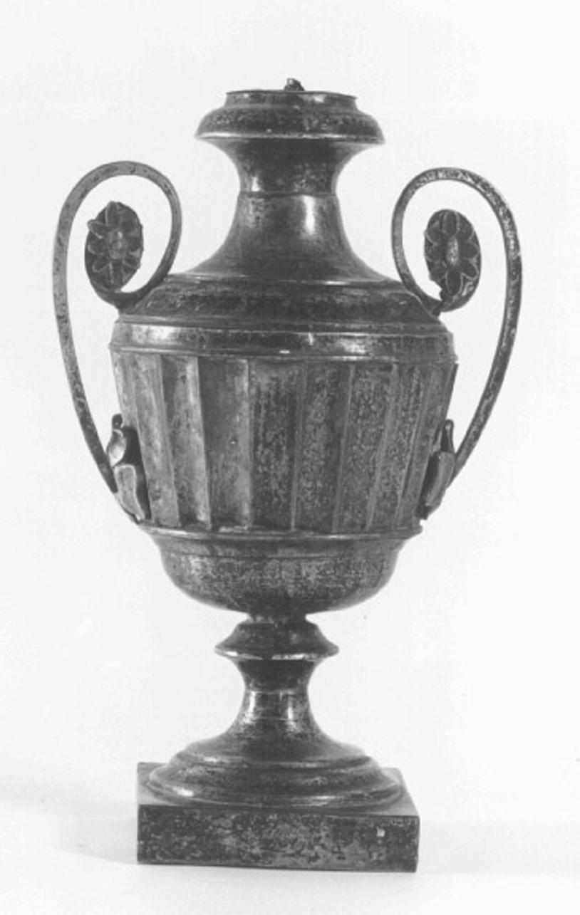 vaso d'altare con composizione floreale - ambito veneto (prima metà sec. XIX)