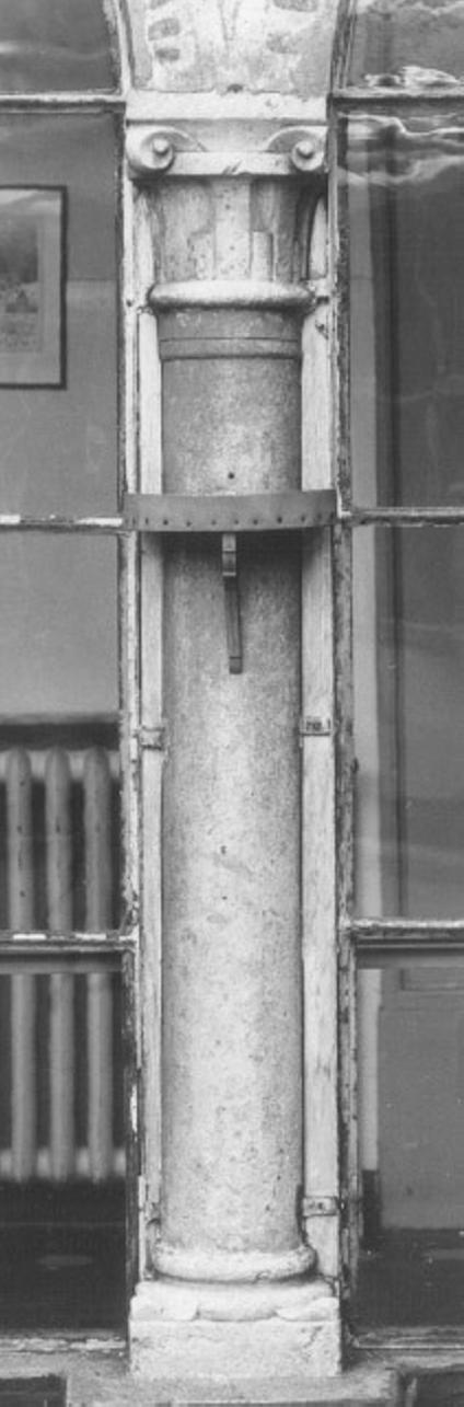 colonna - ambito veneto (sec. XV)