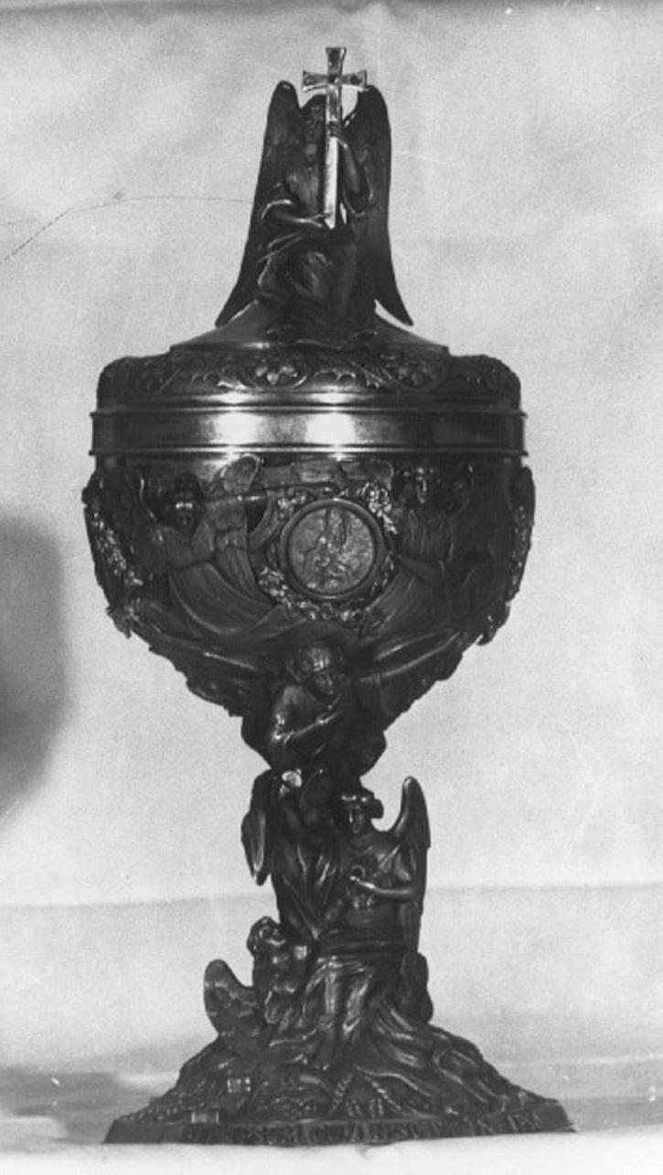 pisside - ambito veneto (sec. XX)