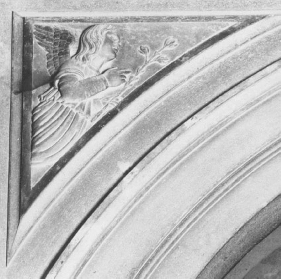 angelo annunciante (rilievo) di Giovanni Di Giacomo Da Porlezza (attribuito) (sec. XVI)
