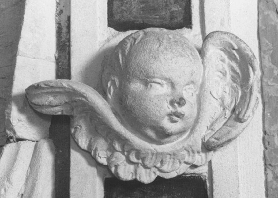 cherubino (decorazione plastica) di Calvi Giovanni (attribuito) (sec. XVIII)