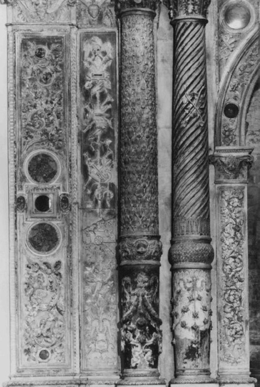 motivi decorativi vegetali (lesena, serie) di Rocco Da Vicenza (attribuito) (inizio sec. XVI)