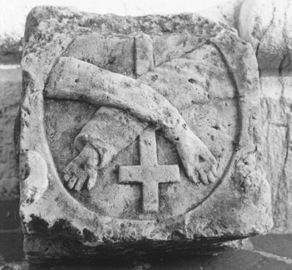 stemma dell'Ordine francescano (rilievo) - ambito vicentino (secc. XVI/ XVII)