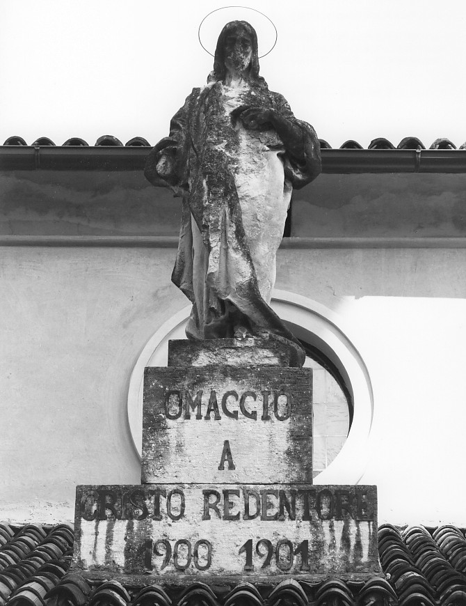 Cristo redentore benedicente (statua) di Spazzi Attiglio, Spazzi Carlo (sec. XX)