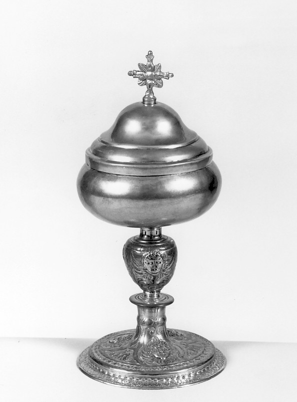 pisside - ambito veneto (prima metà sec. XX)