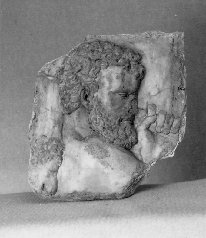 Ercole e il leone di Nemea (rilievo, frammento) - ambito veneto (sec. XIX)