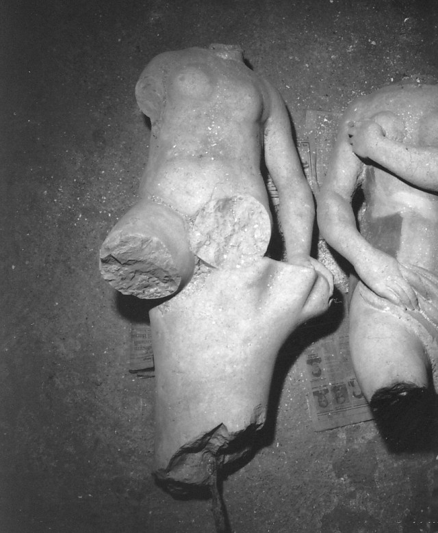 figura femminile seduta (scultura, frammento) - ambito veneto (sec. XVI)