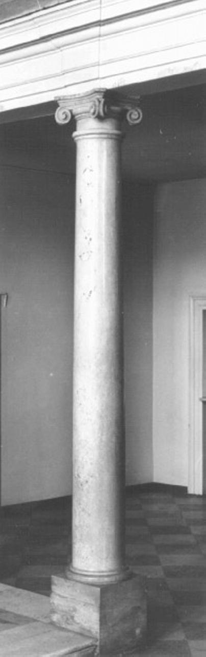 colonna - ambito veneto (sec. XX)