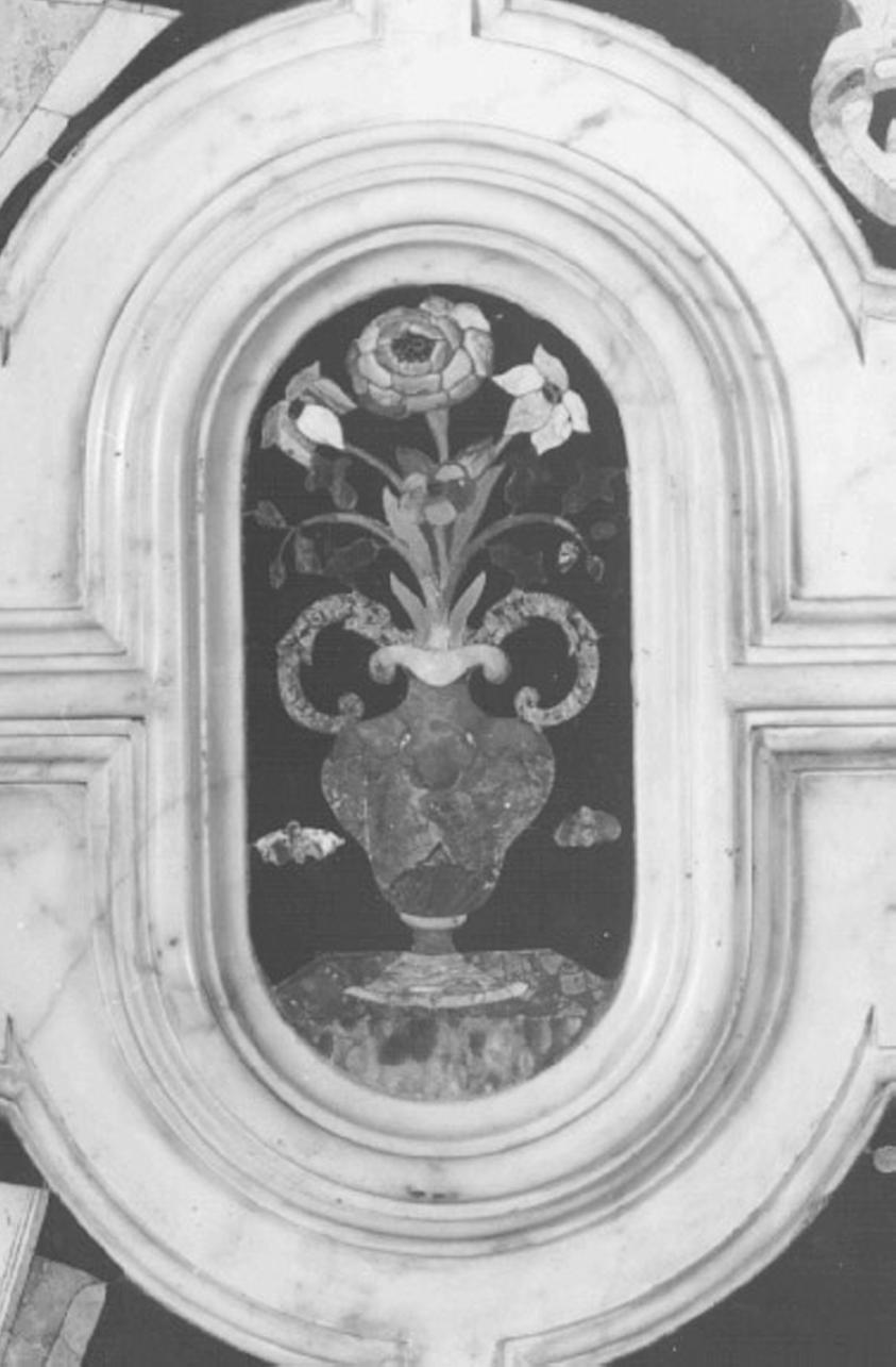vaso con fiori (decorazione a intarsio, serie) di Longhena Baldassarre (attribuito), Corbarelli Benedetto (bottega) (sec. XVII)