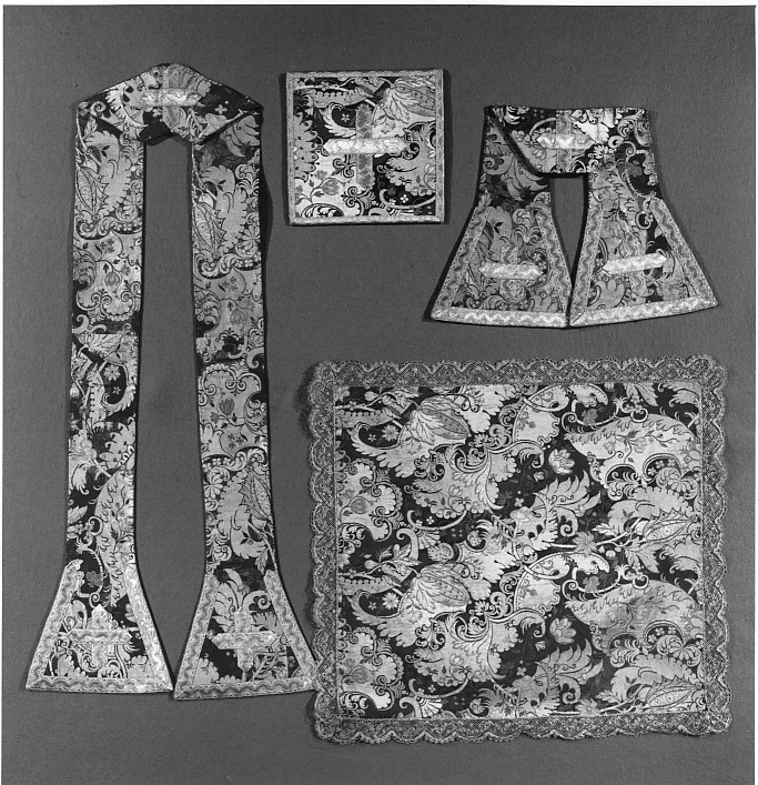 paramento liturgico - ambito francese (sec. XVIII)