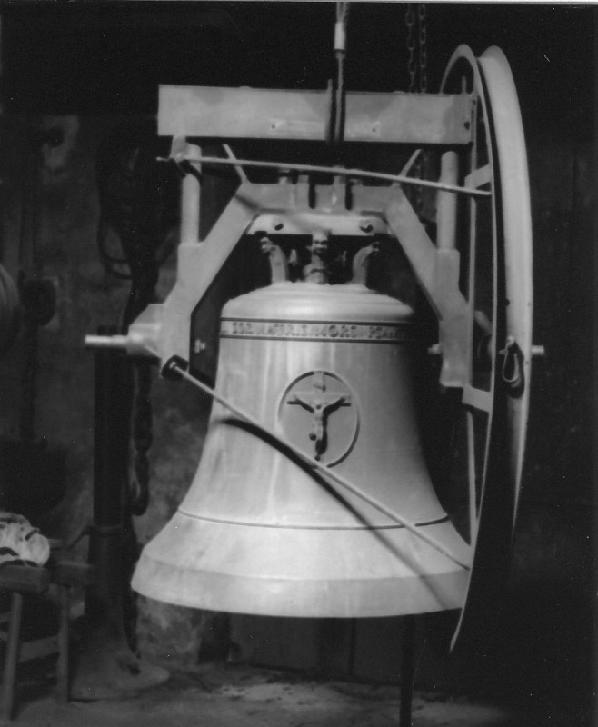 campana di Cavadini Luigi (sec. XX)