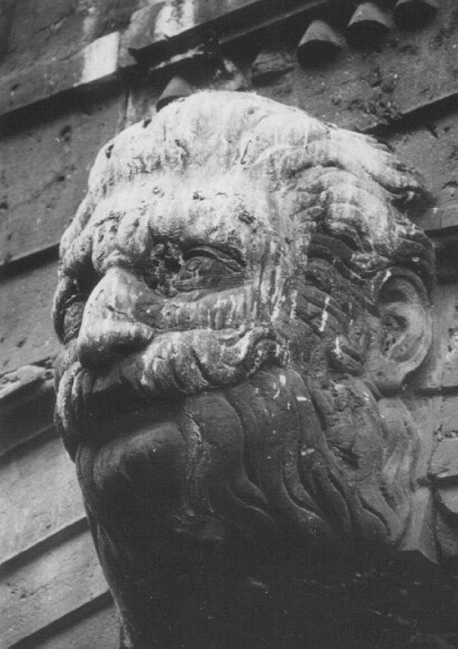 testa d'uomo (rilievo) di Albanese Francesco (sec. XVII)