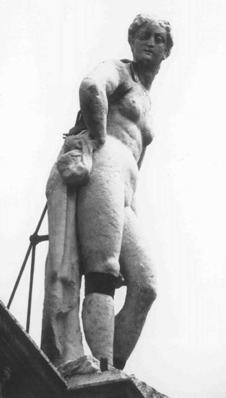 figure femminile (statua) di Mariani Camillo (secc. XVI/ XVII)