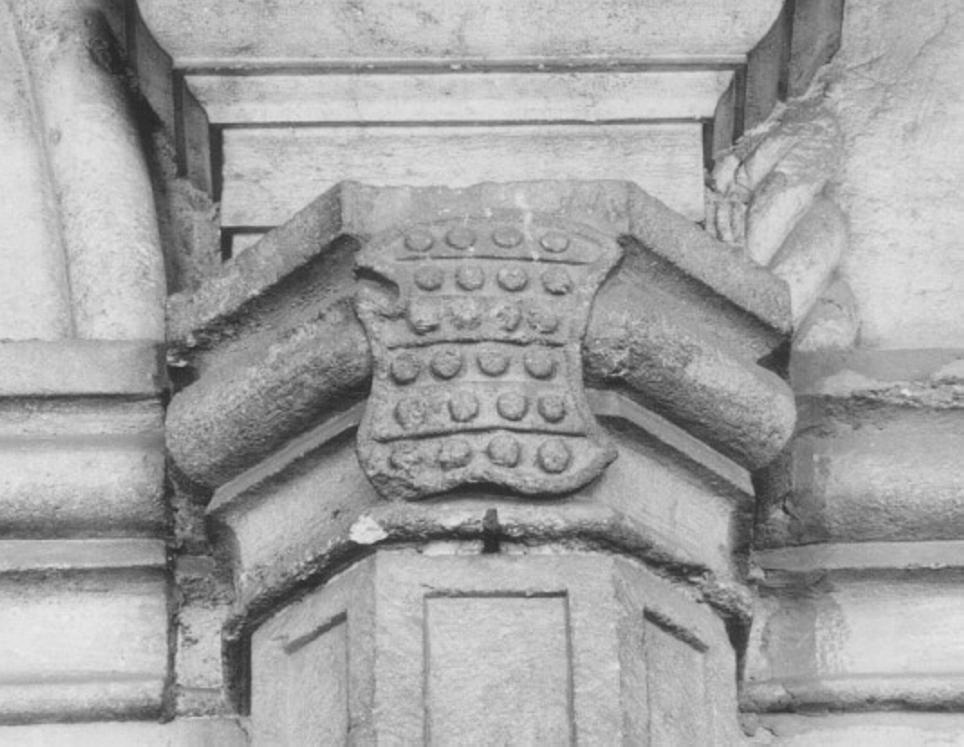 stemma (rilievo, serie) di Domenico Di Giovanni Da Venezia (attribuito) (sec. XV)