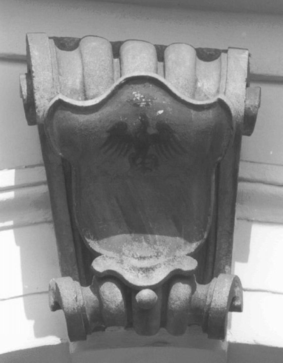 stemma gentilizio (rilievo) - ambito veneto (secc. XVIII/ XIX)