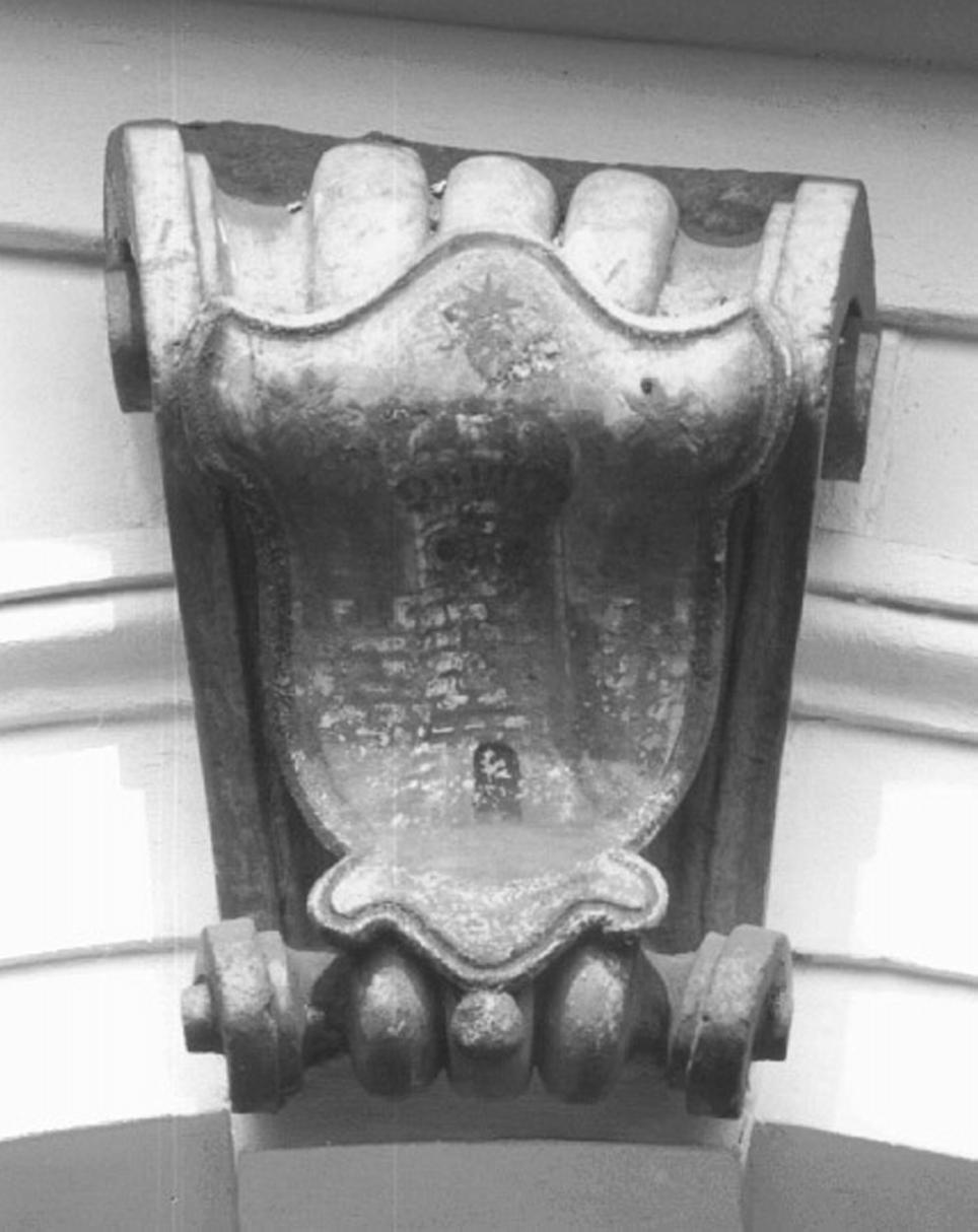 stemma gentilizio (rilievo) - ambito veneto (secc. XVIII/ XIX)