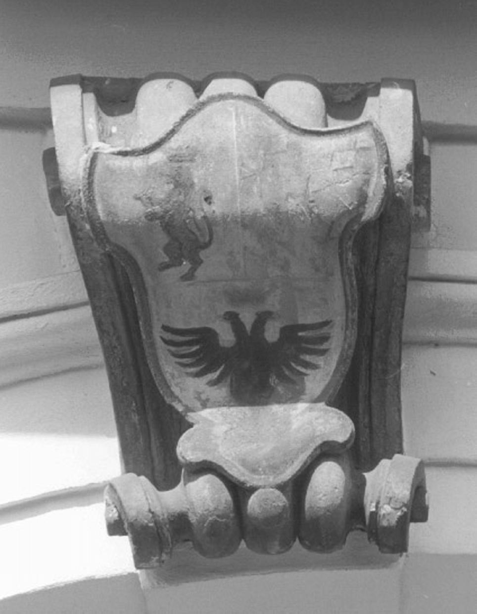 stemma gentilizio (rilievo) - ambito veneto (secc. XVIII/ XIX)