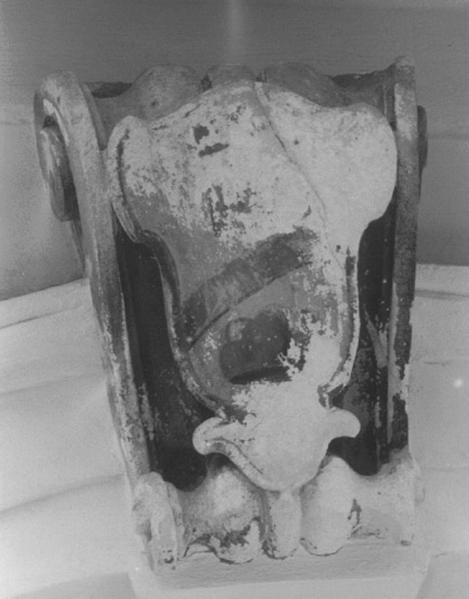 stemma gentilizio (rilievo) - ambito veneto (secc. XVIII/ XIX)