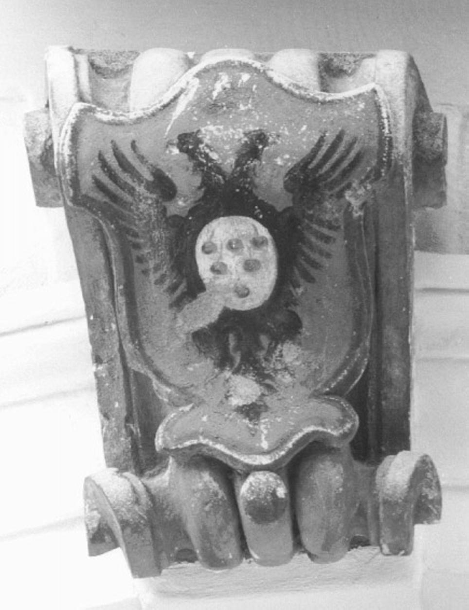 stemma gentilizio (rilievo) - ambito veneto (secc. XVIII/ XIX)