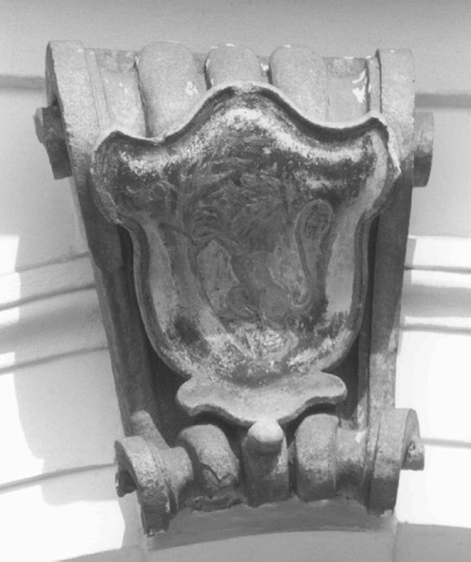 stemma gentilizio (rilievo) - ambito veneto (secc. XVIII/ XIX)