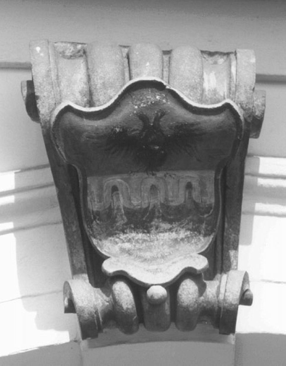 stemma gentilizio (rilievo) - ambito veneto (secc. XVIII/ XIX)