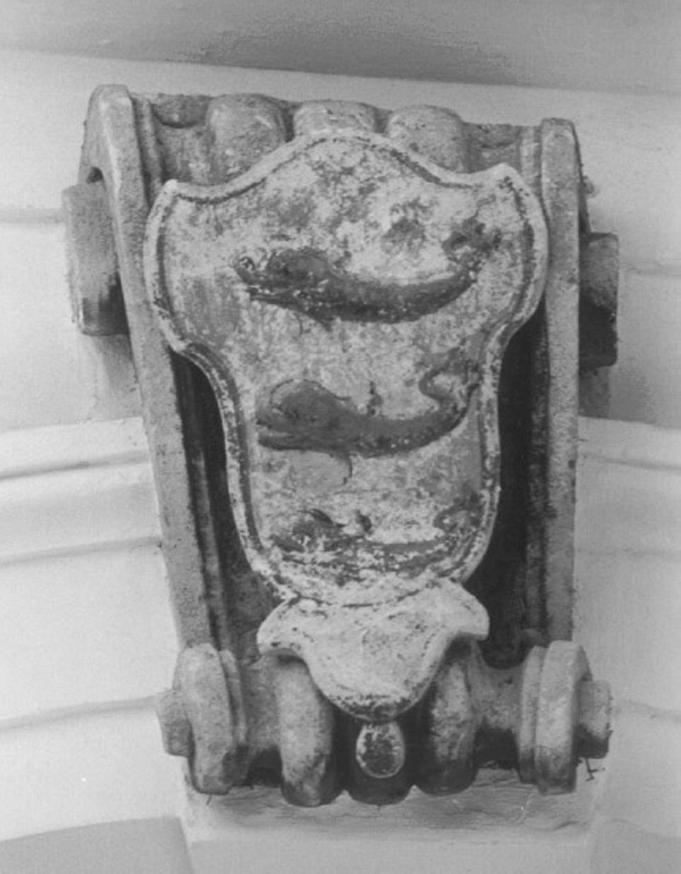 stemma gentilizio (rilievo) - ambito veneto (secc. XVIII/ XIX)