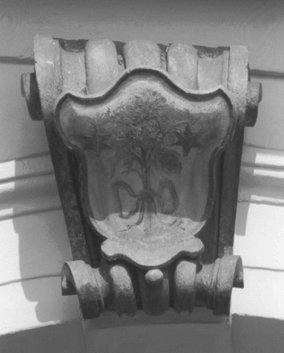 stemma gentilizio (rilievo) - ambito veneto (secc. XVIII/ XIX)