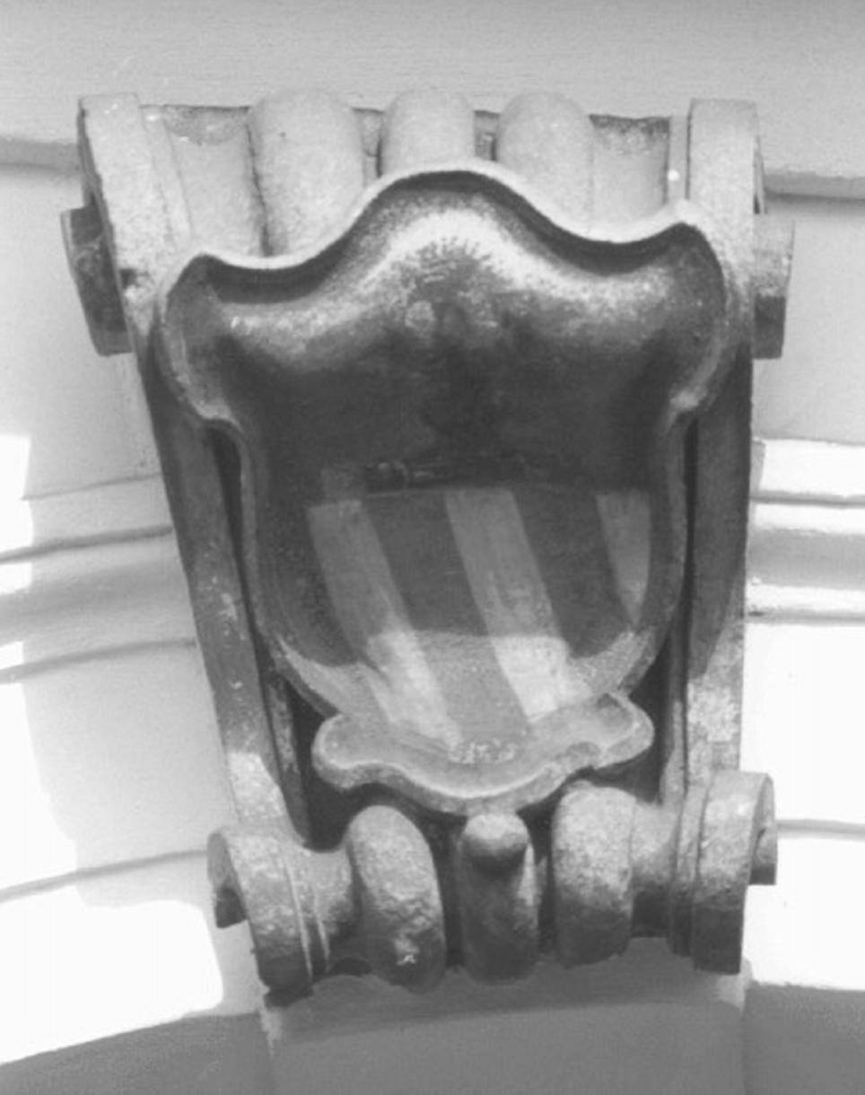 stemma gentilizio (rilievo) - ambito veneto (secc. XVIII/ XIX)