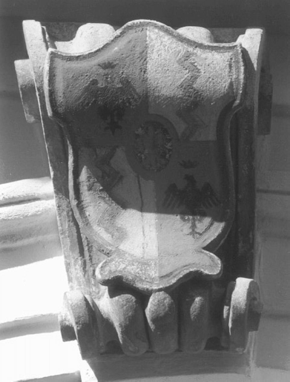 stemma gentilizio (rilievo) - ambito veneto (secc. XVIII/ XIX)