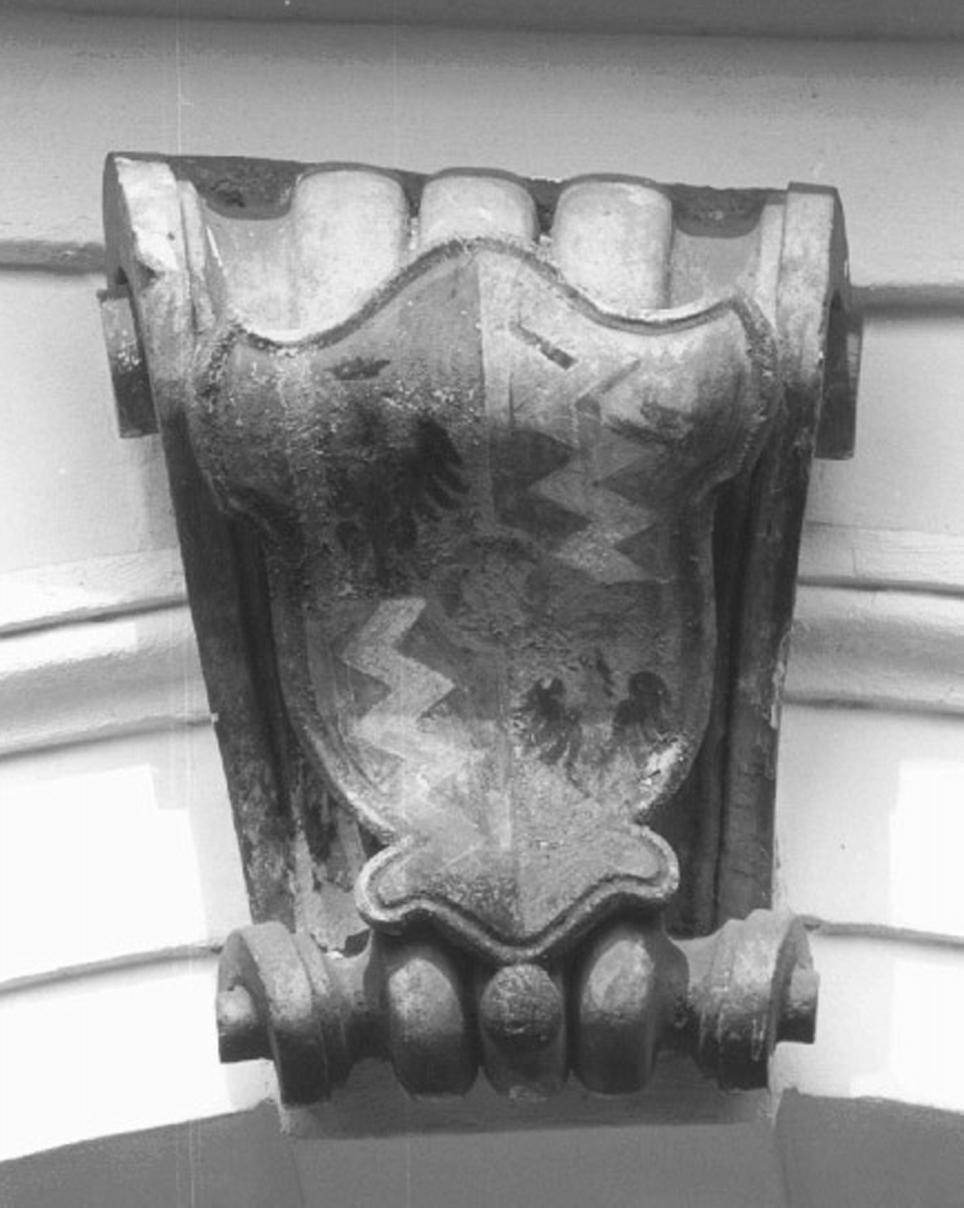 stemma gentilizio (rilievo) - ambito veneto (secc. XVIII/ XIX)