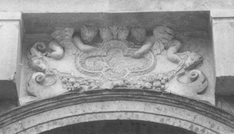 cartiglio (decorazione plastica) di Rubini Lorenzo (e aiuti) (sec. XVI)